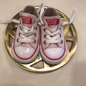 Toddler girls EUC converse. Like new!